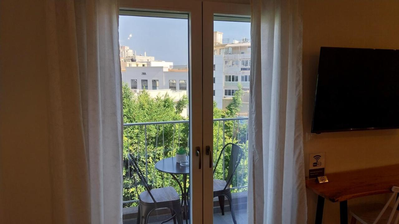 Uni Island - City Heart Suites Heraklion Exteriör bild